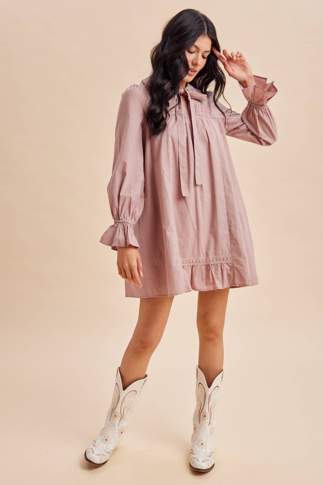 LACE TRIM PETER PAN COLLAR MINI DRESS