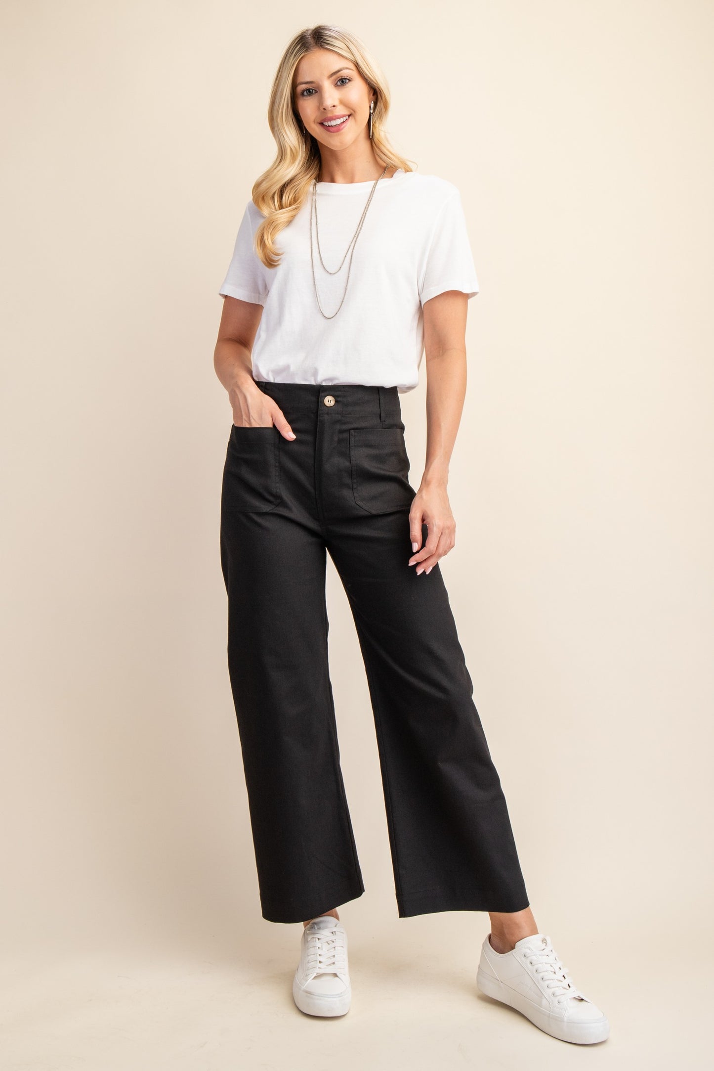 Lightweight Cropped Pants